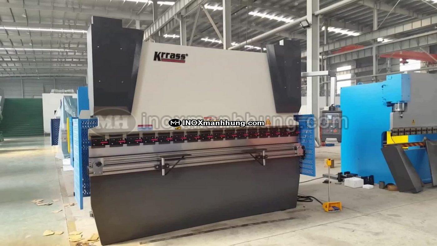 Gia công chấn gấp CNC